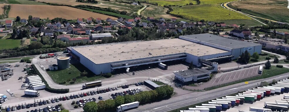 Industrial in Auxerre for lease - Building Photo - Image 1 of 8