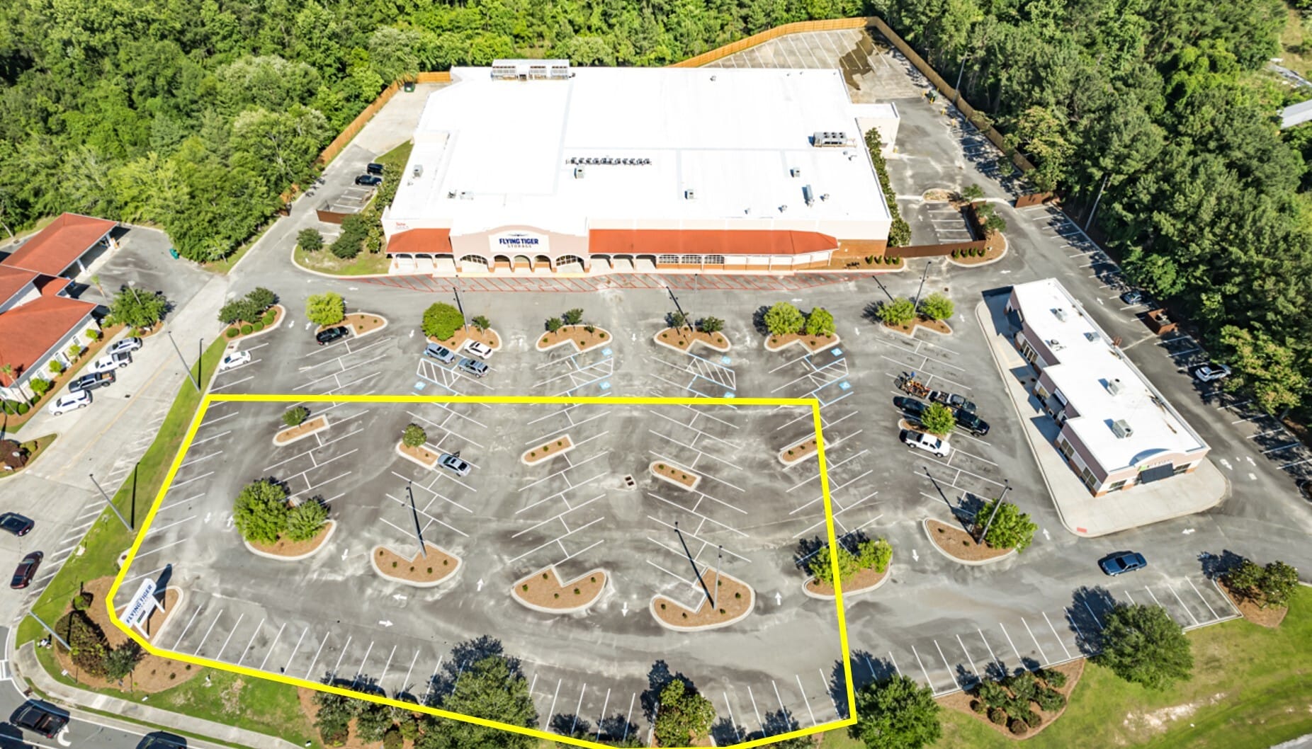 4036 Bemiss Rd, Valdosta, GA for lease Building Photo- Image 1 of 1