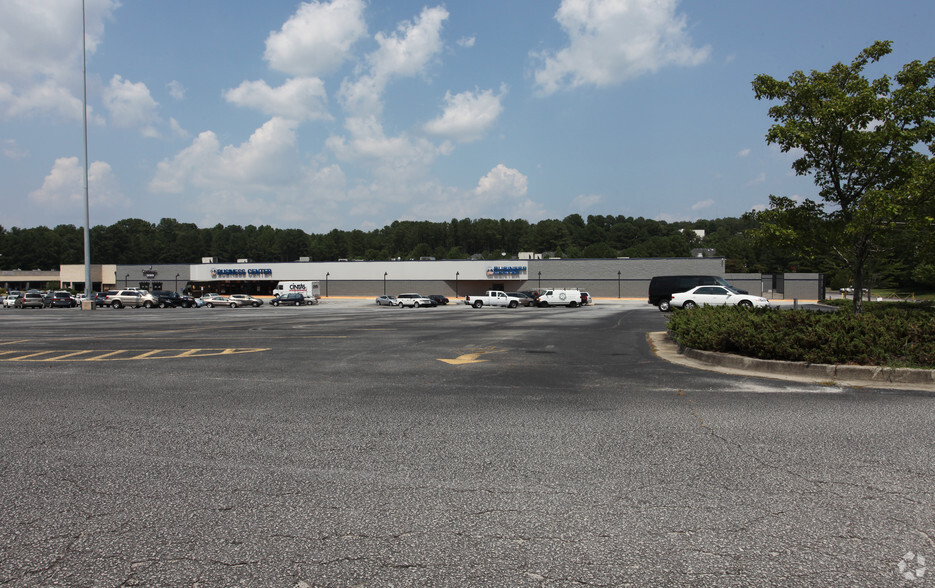 2140 McGee Rd, Snellville, GA for lease - Primary Photo - Image 1 of 5