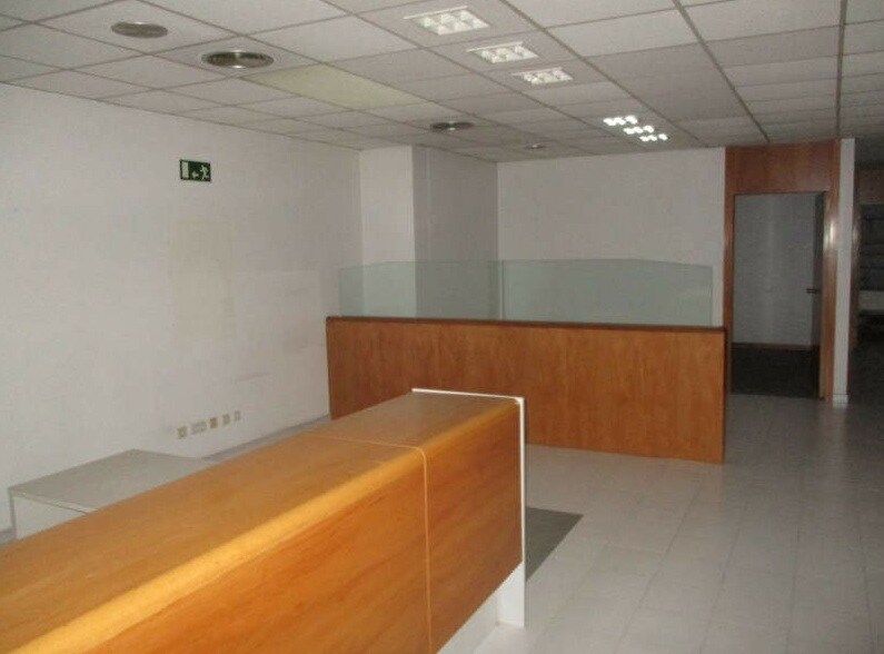 Cervera, LER 25200 - Unit 01 -  - Interior Photo - Image 2 of 8