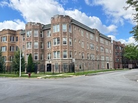 6800 S Paxton Ave, Chicago IL - Golf Course