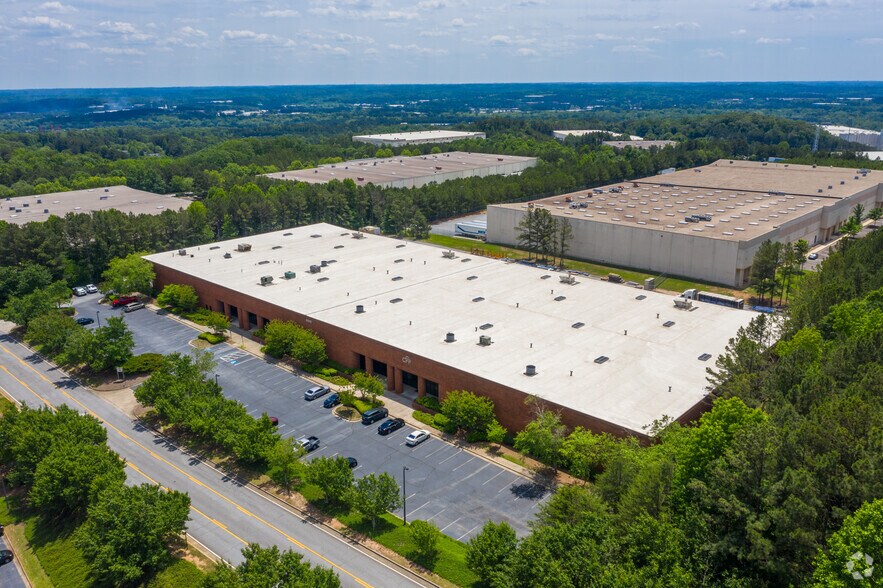8005 Second Flags Dr, Austell, GA for lease - Building Photo - Image 3 of 5
