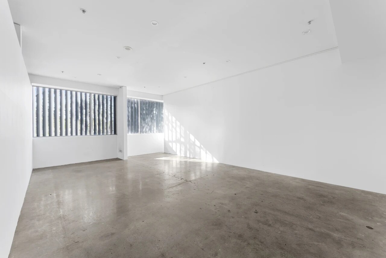 197 Young St, Waterloo for lease Interior Photo- Image 1 of 3