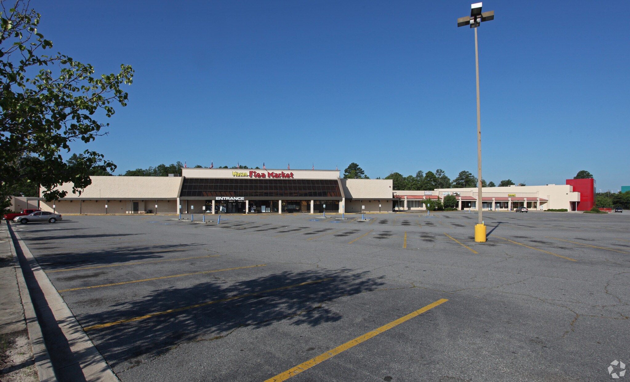 3670 Eisenhower Pky, Macon, GA for sale Primary Photo- Image 1 of 1