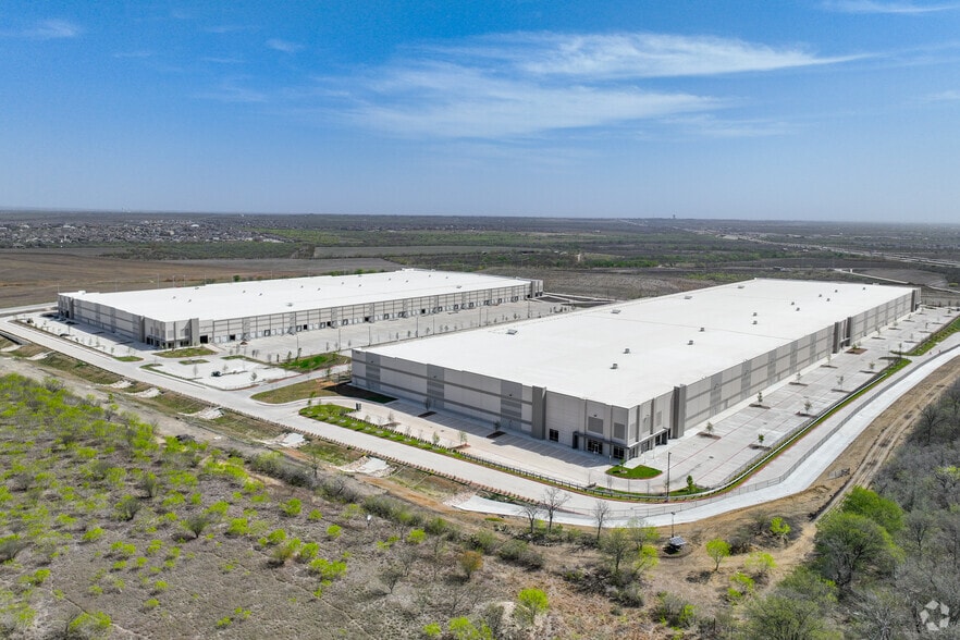 10264 Viewpoint Rdg, Converse, TX for lease - Aerial - Image 2 of 5