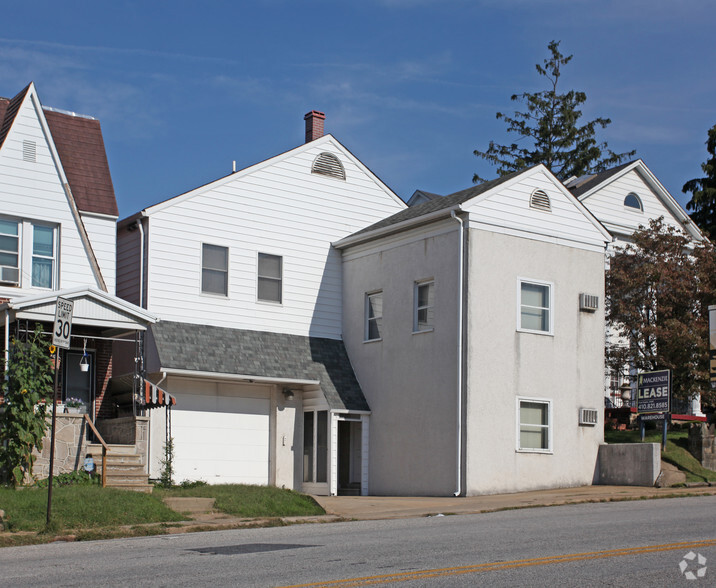 7518 - 7526 Harford Rd portfolio of 2 properties for sale on LoopNet.com - Primary Photo - Image 2 of 2