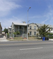 913 S Wilton Pl, Los Angeles CA - Convenience Store