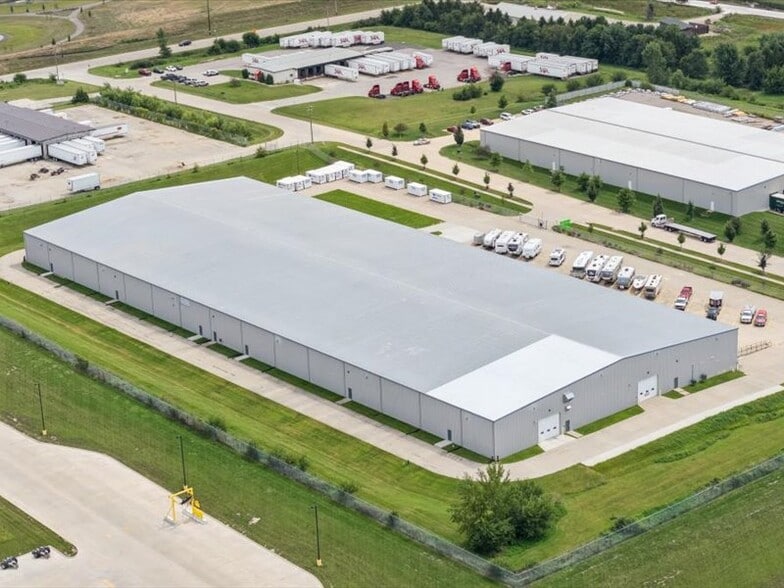 850 Mann Rd SW, Cedar Rapids, IA for lease - Building Photo - Image 3 of 9