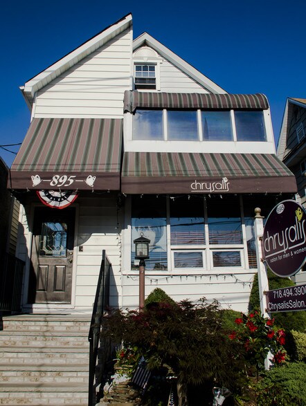 895 Manor Rd, Staten Island, NY for sale - Building Photo - Image 1 of 1