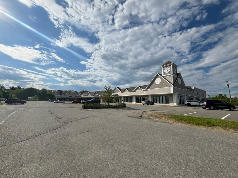 1010 Stillwater Ave, Bangor, ME for lease - Building Photo - Image 2 of 8