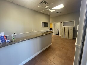 1239 SE Indian St, Stuart, FL for lease Interior Photo- Image 2 of 5