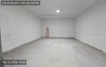 2111 NW 139th St, Opa-locka, FL for lease Interior Photo- Image 2 of 4