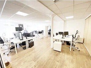 43 Rue De Turbigo, Paris for lease Interior Photo- Image 1 of 6