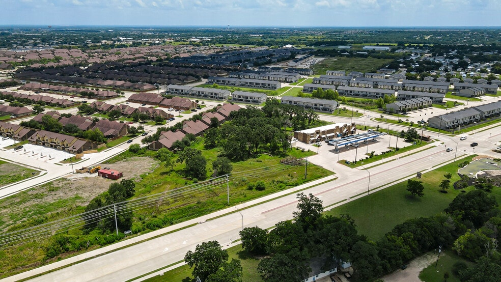 750 Deacon Dr W, College Station, TX for sale - Building Photo - Image 2 of 13