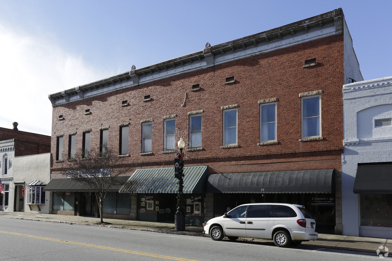 1119 N Main St, Honea Path, SC 29654