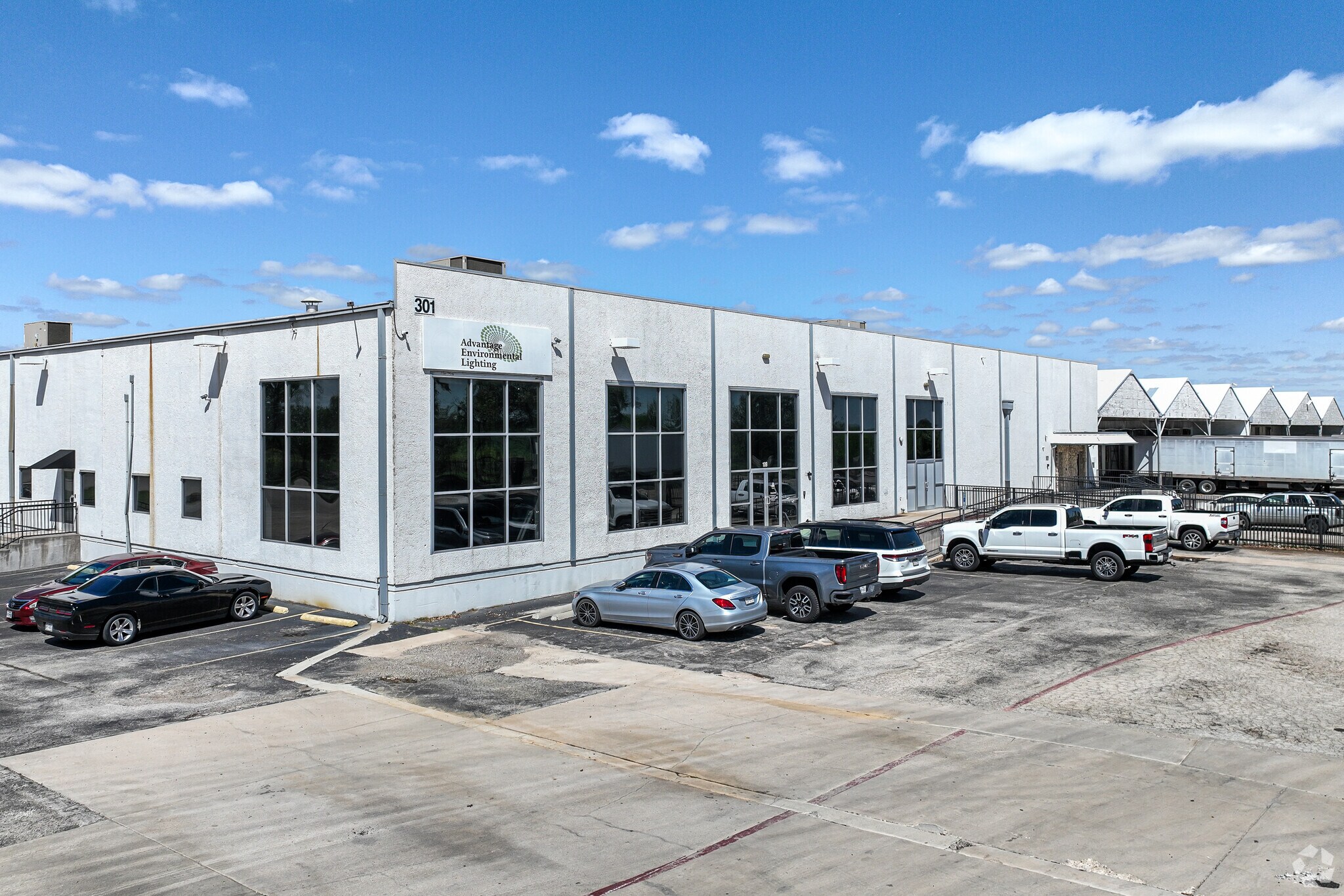 301 E Risinger Rd, Fort Worth, TX for sale Primary Photo- Image 1 of 1