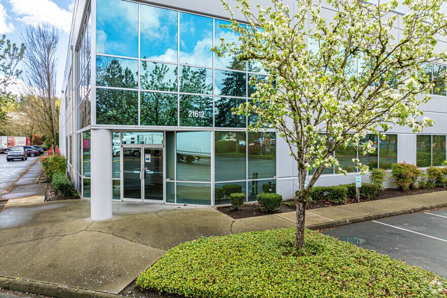 21612 88th Ave S, Kent, WA for lease - Building Photo - Image 2 of 5