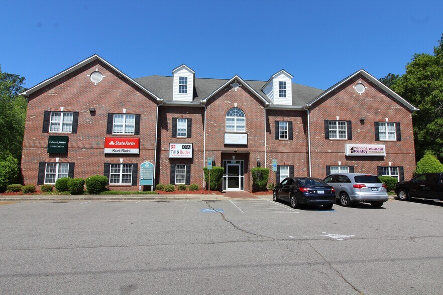 5511 Ramsey St, Fayetteville, NC 28311