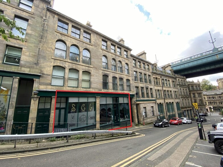 10-12 Akenside Hl, Newcastle Upon Tyne for lease - Building Photo - Image 2 of 6