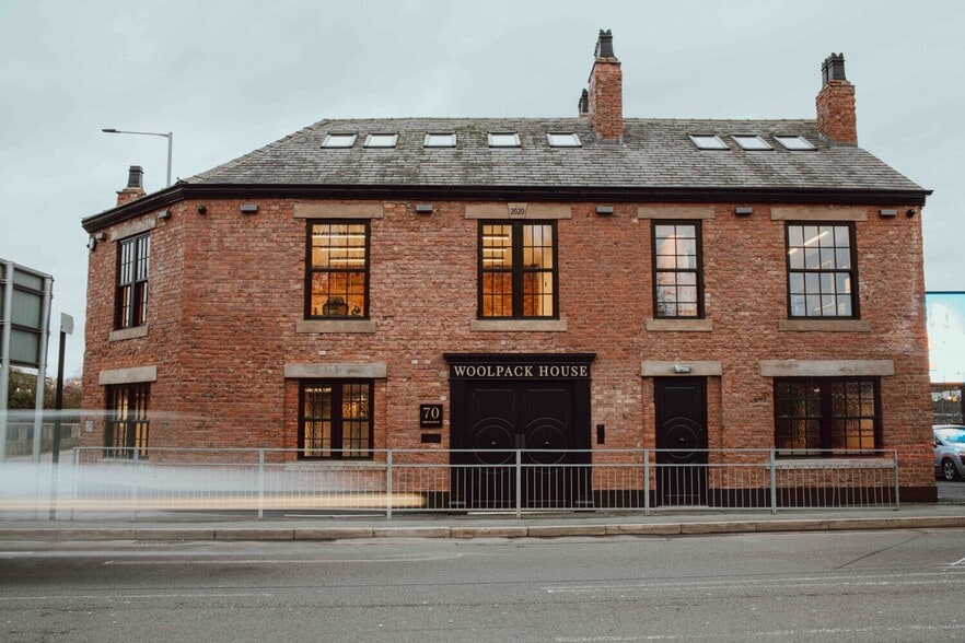70 Brinksway, Stockport for lease - Primary Photo - Image 1 of 8