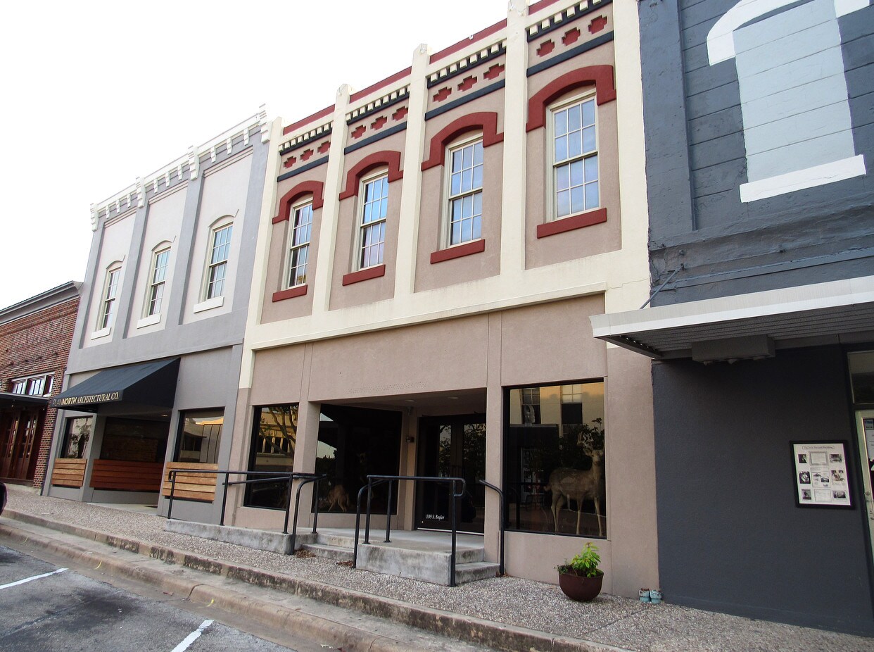 109 S Baylor St, Brenham, TX for sale Building Photo- Image 1 of 1