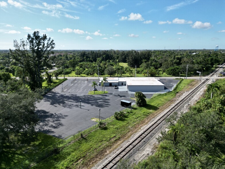 2931 Michigan Ave, Fort Myers, FL for lease - Aerial - Image 3 of 12