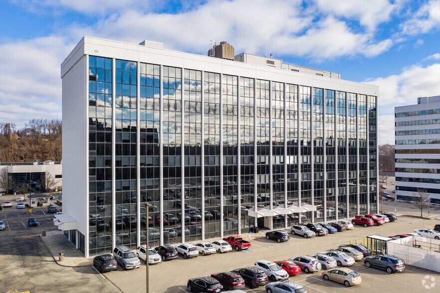 300 Penn Center Blvd, Pittsburgh, PA for lease - Building Photo - Image 2 of 7