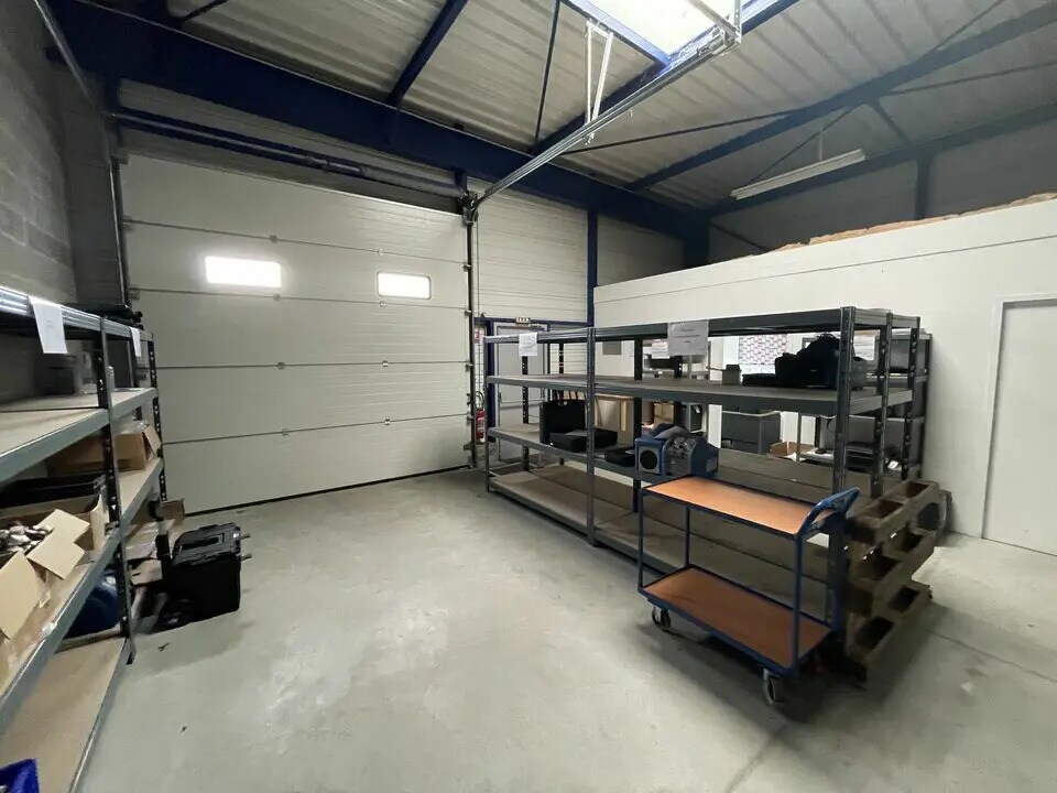 Industrial in Casson for lease Building Photo- Image 1 of 8