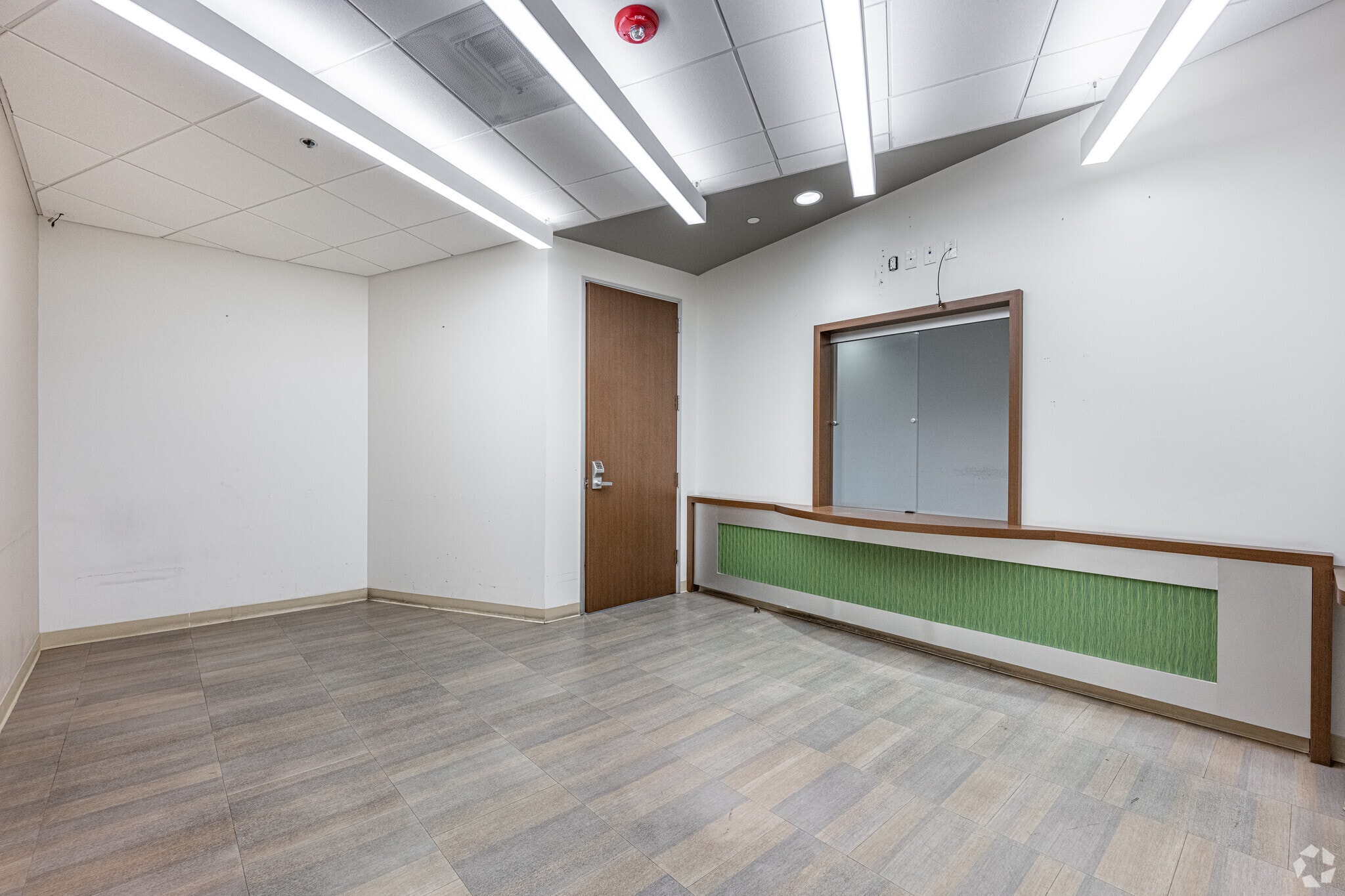 1411 S Garfield Ave, Alhambra, CA for lease Interior Photo- Image 1 of 5