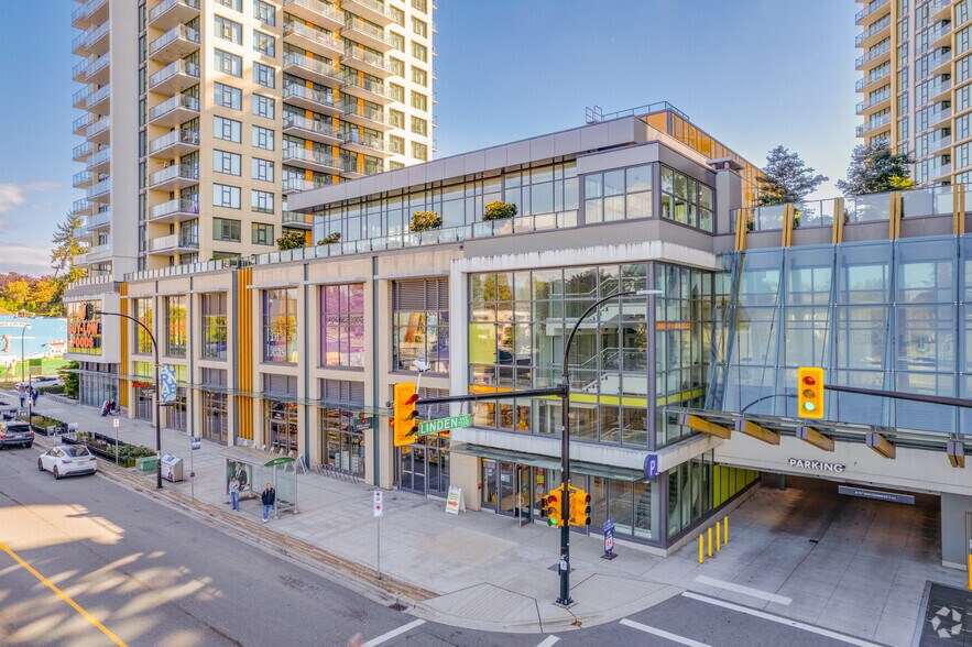 7366 Edmonds St, Burnaby, BC V3N 0G7