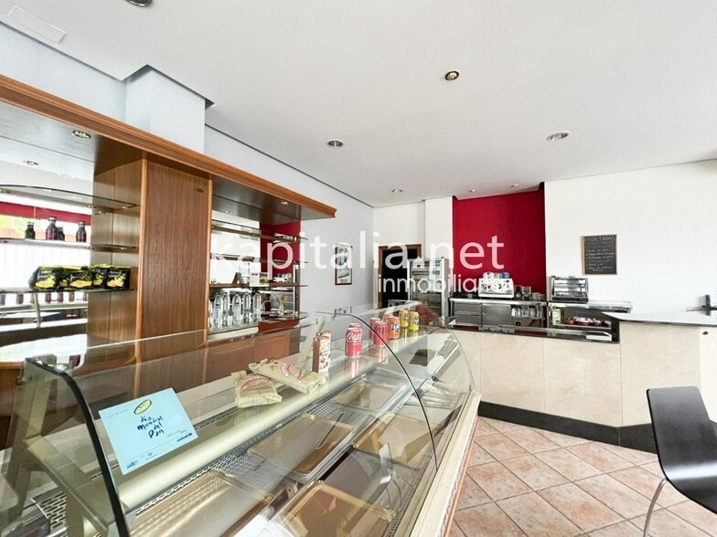Retail in València, Valencia for sale - Building Photo - Image 2 of 6