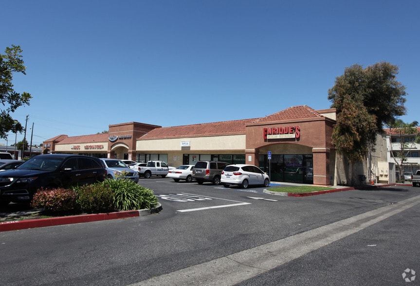 8523-8533 Artesia Blvd, Bellflower, CA for lease - Building Photo - Image 2 of 6