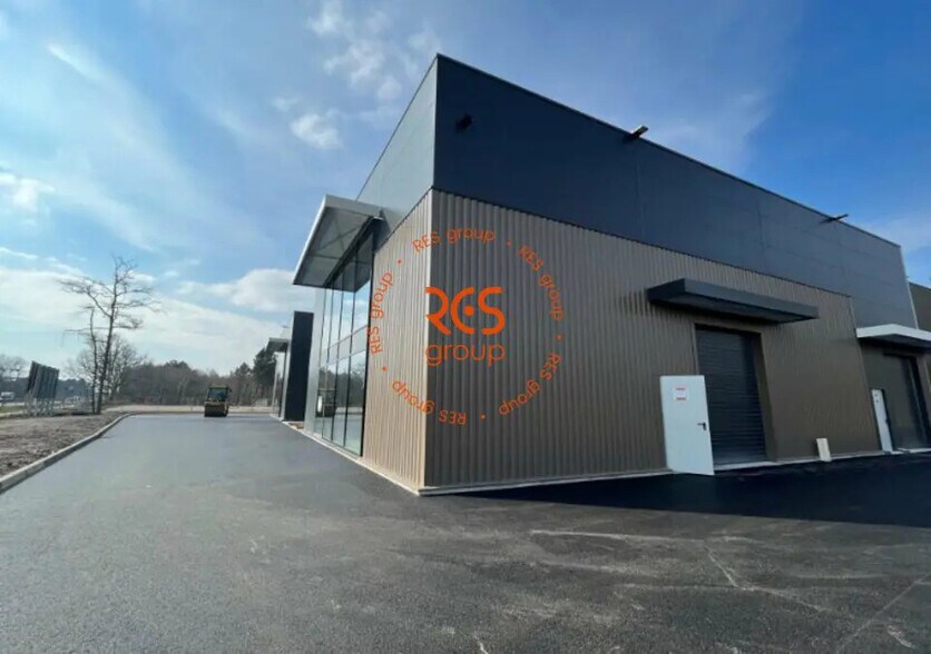 Flex in Mérignac for lease - Building Photo - Image 3 of 60