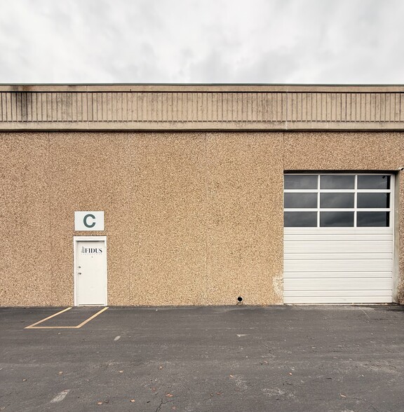 311 E Saint Elmo Rd, Austin, TX for lease - Building Photo - Image 1 of 10