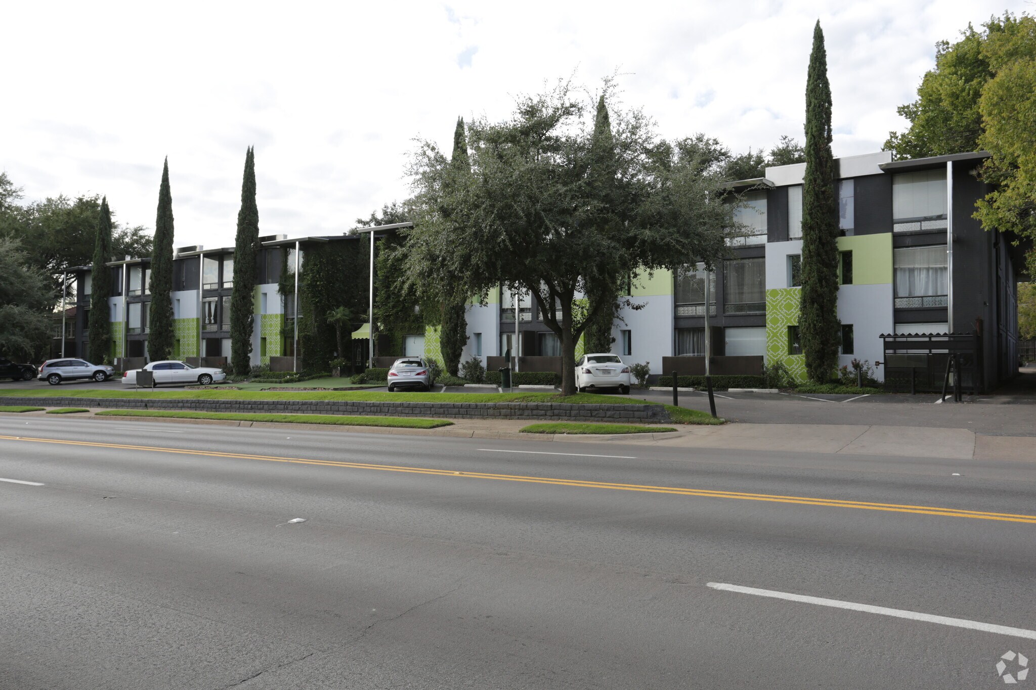 6011 Gaston Ave, Dallas, TX for sale Primary Photo- Image 1 of 1