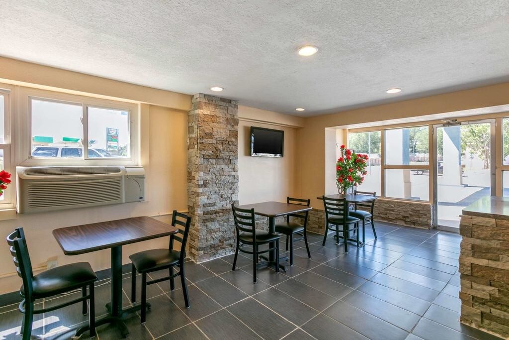 1500 W Spruce St, Rawlins, WY for sale Building Photo- Image 1 of 1