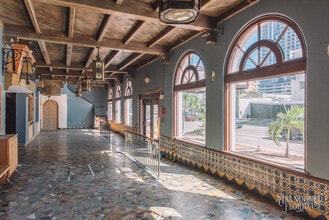 123 4th St S, Saint Petersburg, FL for lease Building Photo- Image 1 of 2