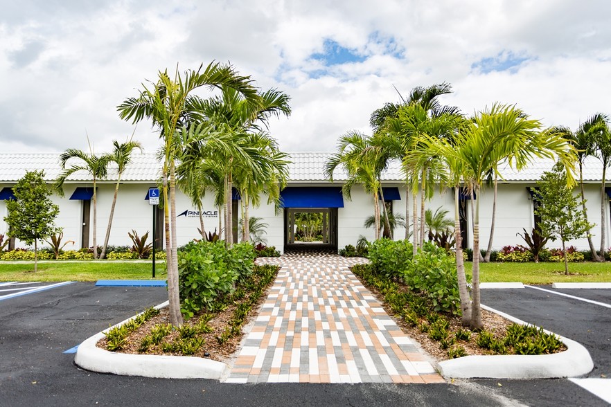 2005 W Cypress Creek Rd, Fort Lauderdale, FL for lease - Building Photo - Image 1 of 28