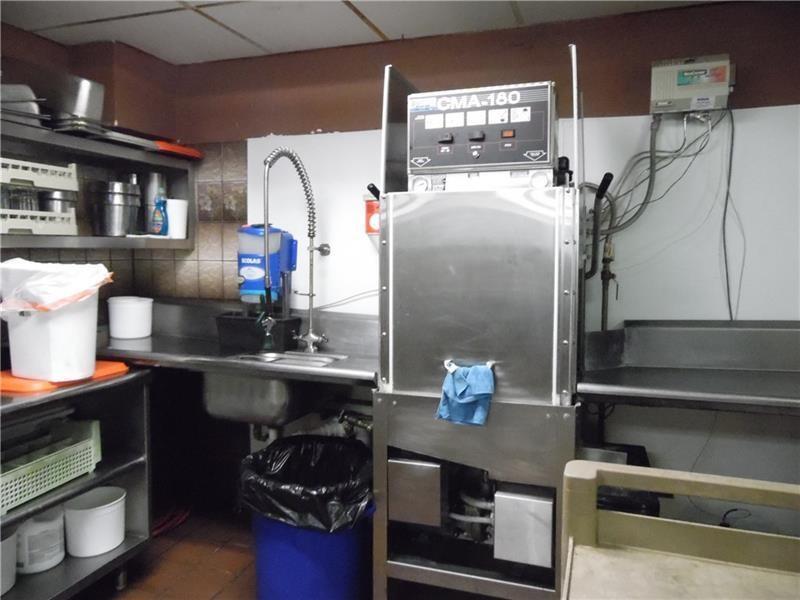 180 Butler St, Saxonburg, PA 16056 - Zacherl's Tavern | LoopNet.com