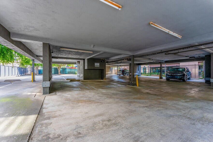 4045 3rd Ave, San Diego, CA for lease - Building Photo - Image 2 of 8