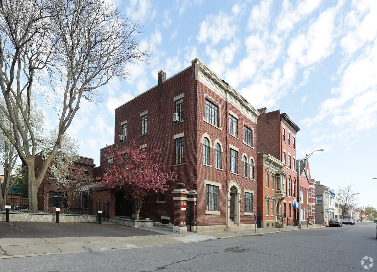 Primary Photo