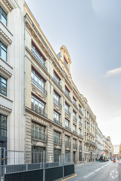 20-22 Rue Le Peletier, Paris for lease - Building Photo - Image 2 of 3