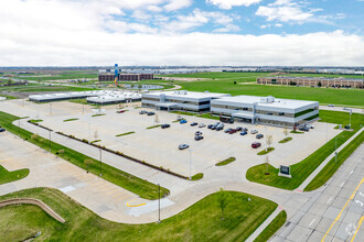 12100 Meredith Dr, Urbandale, IA - aerial  map view