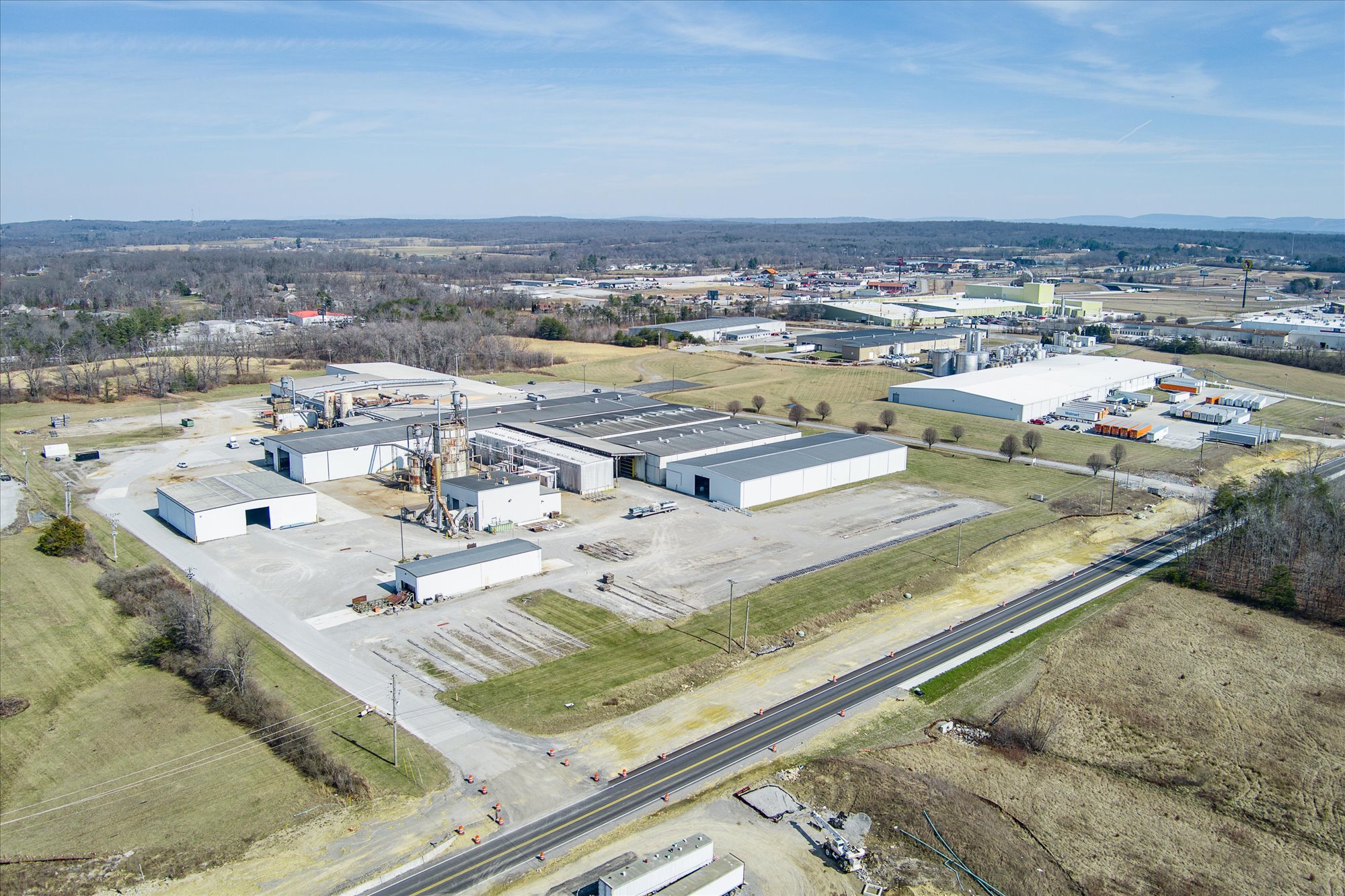 656 Interstate Dr, Crossville, TN for lease Building Photo- Image 1 of 35