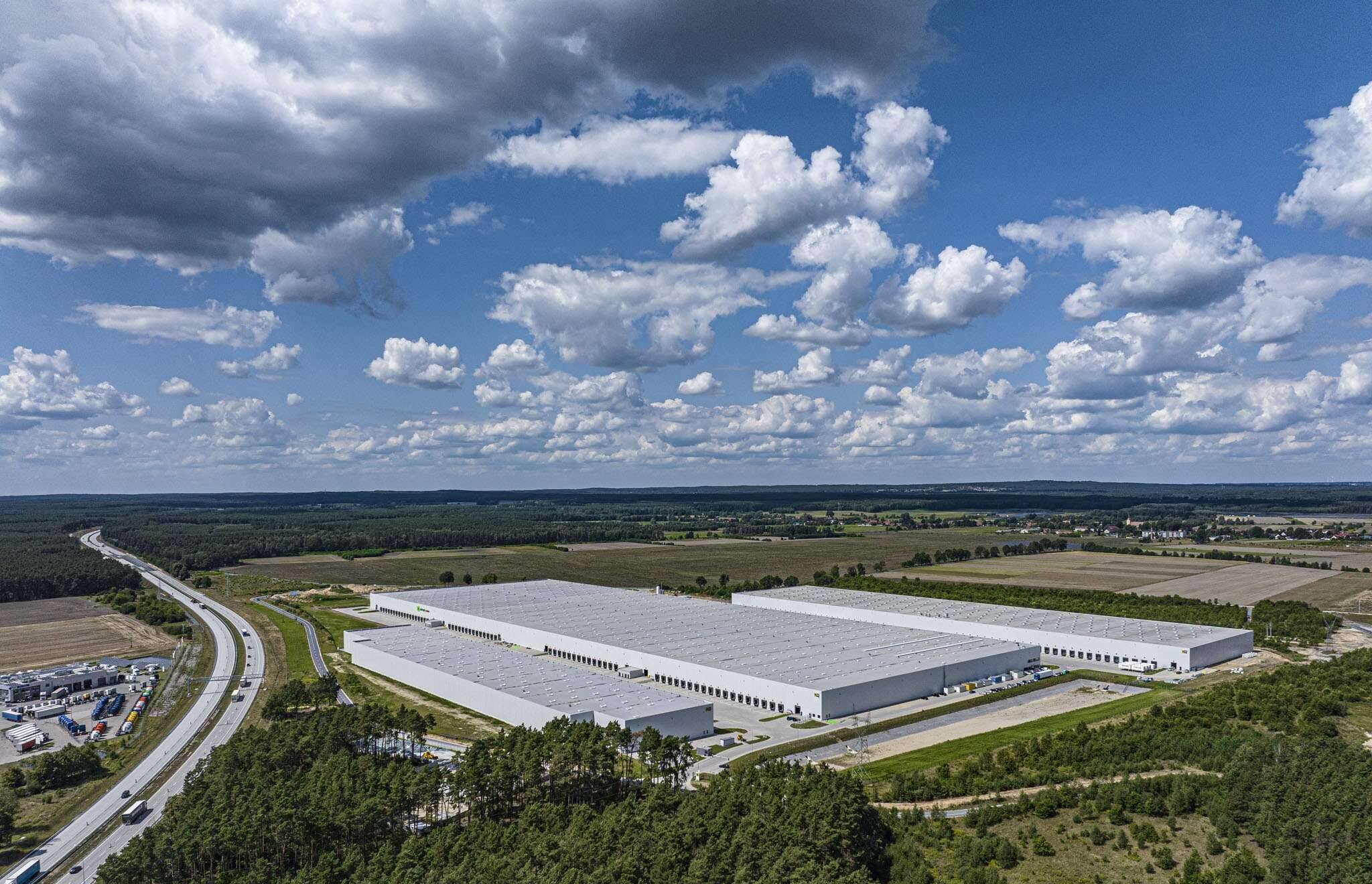  for lease Primary Photo- Image 1 of 2