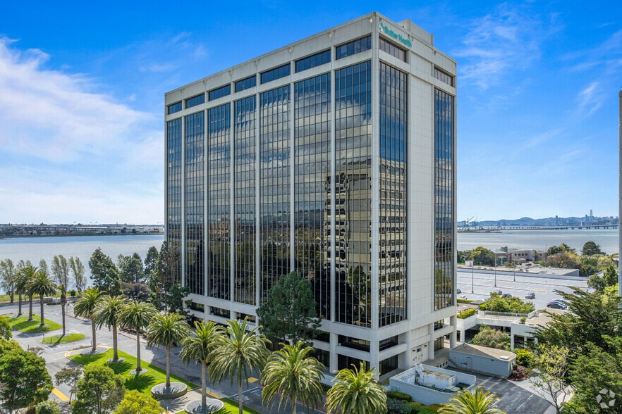 2000 Powell St, Emeryville, CA for lease - Primary Photo - Image 1 of 31