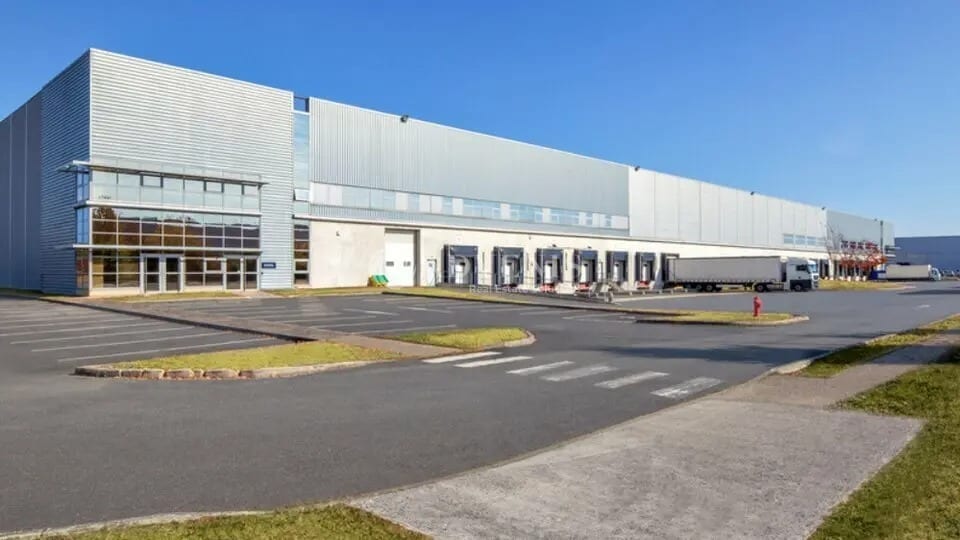 Industrial in Combs-la-Ville for lease Interior Photo- Image 1 of 1