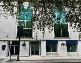 1 W Adams St, Jacksonville, FL for lease Building Photo- Image 1 of 16