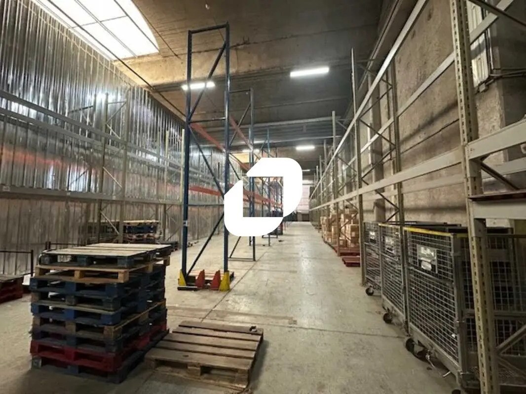 Industrial in Gonesse for lease Interior Photo- Image 1 of 5