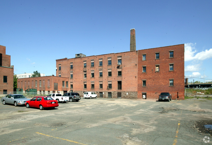 157 Charter Oak Ave, Hartford, CT for lease - Building Photo - Image 1 of 2